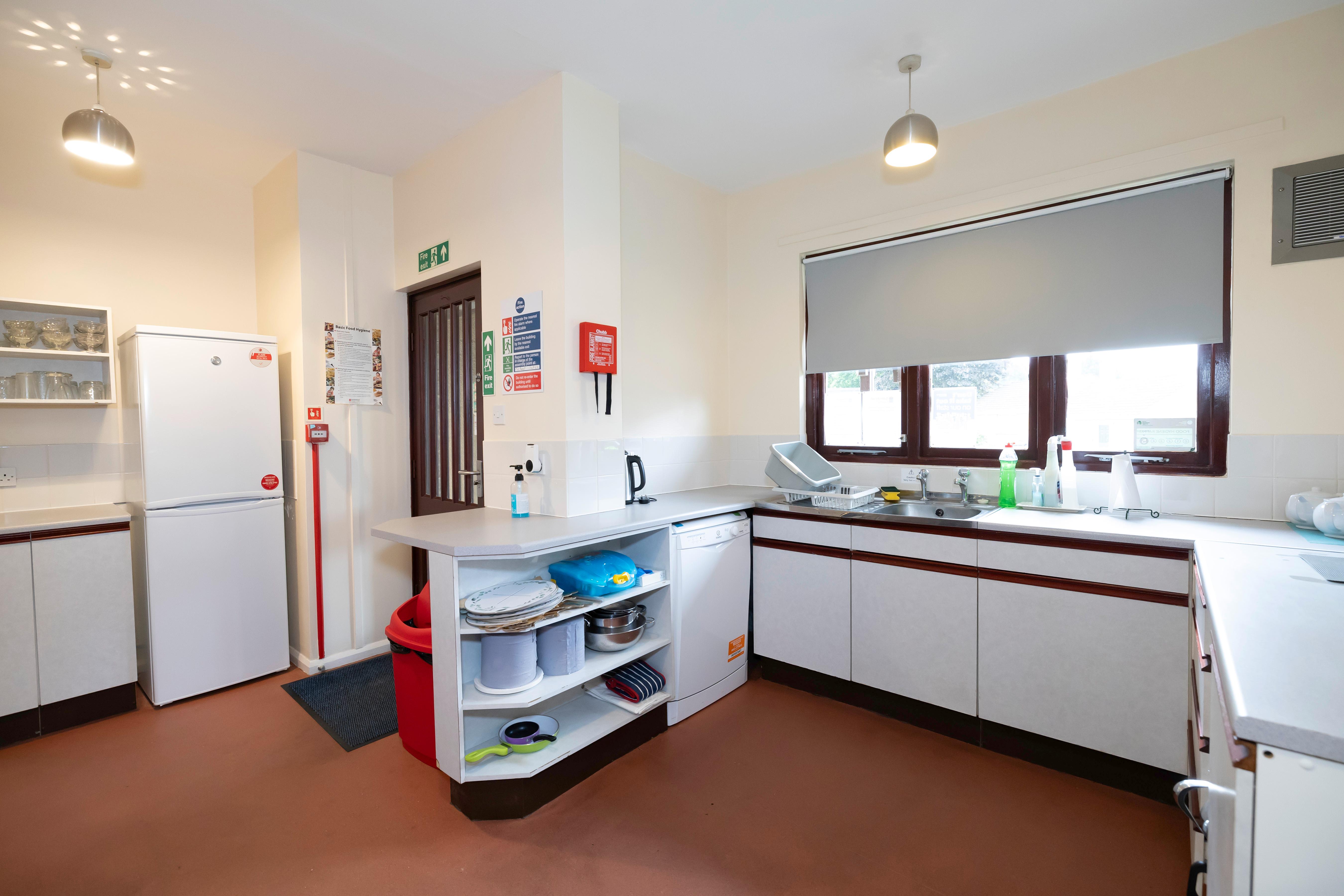 Southwood Crescent communal kitchen 2